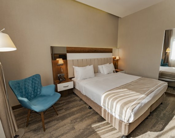 Standart Tek Büyük Yataklı Oda